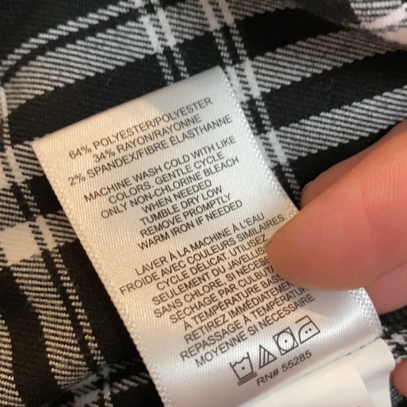 Men’s Express Plaid Button Down - Picture 4 of 5